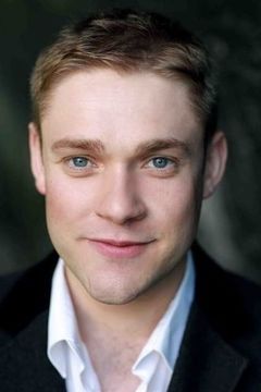 Thomas Howes interpreta William Mason