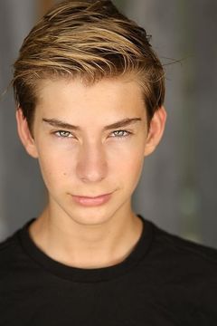 Sawyer Sharbino interpreta Church Boy (uncredited)