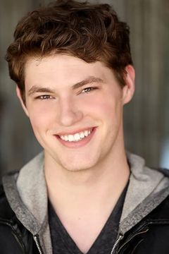 Connor Carlson interpreta Wally
