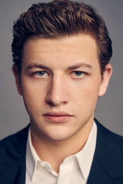 Tye Sheridan interpreta Bart Bromley