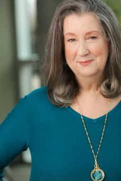 Sharon Blackwood interpreta Lola Loving