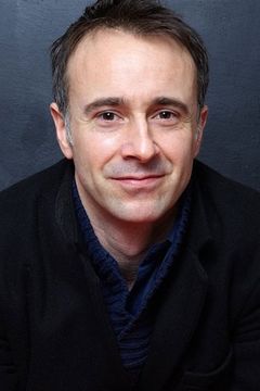 François Rabette interpreta Beat Up Paparazzi