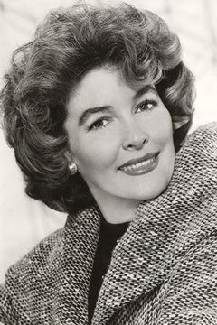 Margaret Hayes interpreta Lt. Berdie Dubbin