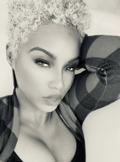 Rolexis Delaney interpreta FH Girl