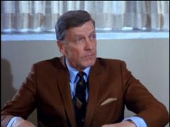 Art Gilmore interpreta Don Toddman (uncredited)