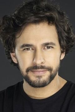 Iván López interpreta Nicolás Ortega