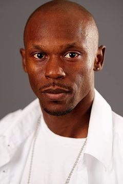 Mario'Vocol' Booker interpreta Zwaylo Boy 2 (uncredited)