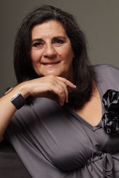 Teresa Faria interpreta Farmer 1