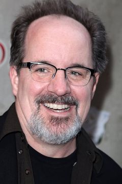 John Pankow interpreta Levine