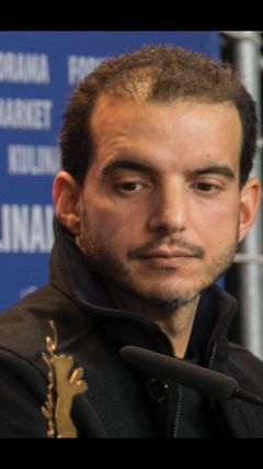 Omar Berdouni interpreta Prince Ahmed Bin Khaled