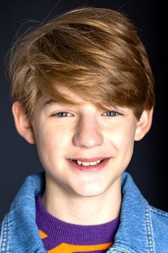 Griffin Wallace Henkel interpreta George Madison