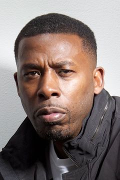 The GZA interpreta GZA