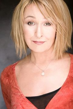 Tasha Simms interpreta Mary Weslay
