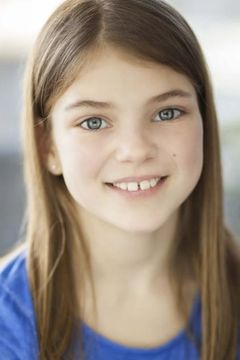 Kayden Magnuson interpreta 10 Year Old Girl