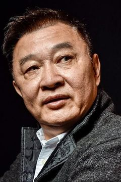 Tony Ching Siu-Tung interpreta Violinist