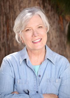 Laurie Kilpatrick interpreta Partygoer