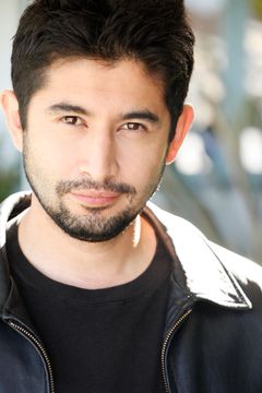 Jonathan Hernandez interpreta Manny