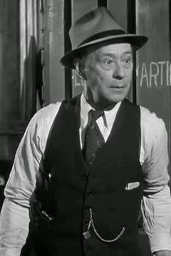 Paul E. Burns interpreta Jethro (uncredited)
