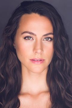 Erica Hernandez interpreta Samantha
