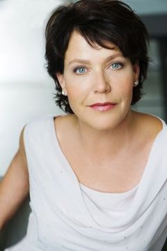 Janina Hartwig interpreta Hanna Jakobi