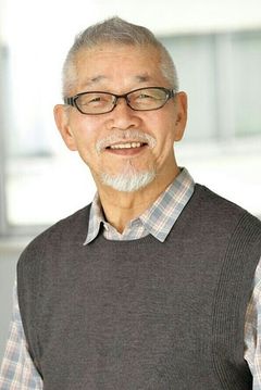 Kenichi Ogata interpreta Hiroshi Agasa (voice)