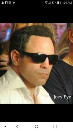 Joey Eye interpreta Sporino Cut Man