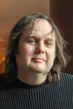 Bruce Sinofsky interpreta Very Special Appearance