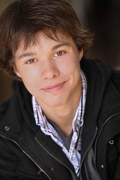 Colton Shires interpreta Teenage John