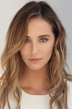 Lorynn York interpreta Kristen