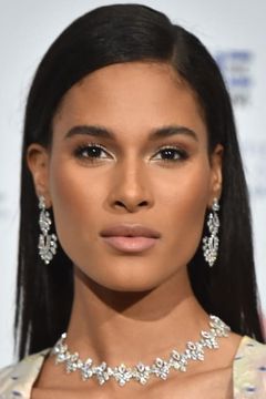 Cindy Bruna interpreta Guard