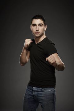 Maxime Laurin interpreta Kill Squad