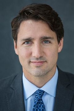 Justin Trudeau interpreta Self (archive footage)