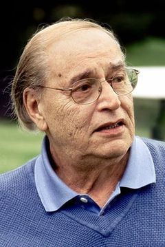 Tony Lip interpreta Carmine Lupertazzi