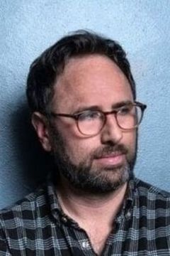 Randy Sklar interpreta Buck Dooble