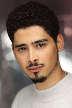 Carlos Agualusa interpreta Businessman