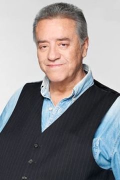 René Campero interpreta Father