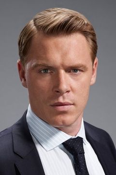 Diego Klattenhoff interpreta Donald Ressler