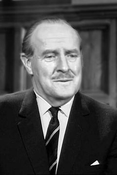 Robert Raglan interpreta Judge