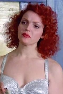 Clara Algranti interpreta Iole