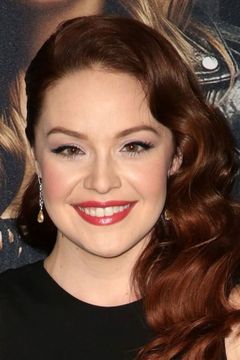 Shelley Regner interpreta Chris McMillan