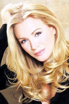 Shannon Tweed interpreta Patricia Langley / Amanda Chessfield