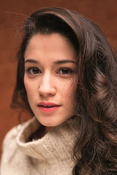 Fernanda Ramírez interpreta Ivy Sougarret