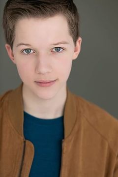 Forrest Lynn interpreta Cory