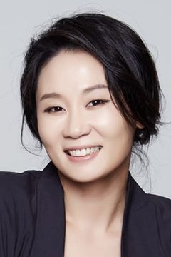 Kim Sun-young interpreta Kim Geum-ae