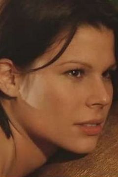 Danielle Ciardi interpreta O