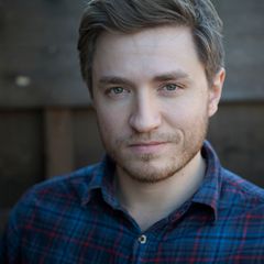 Clay Jeter interpreta Walter Carr