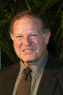 Hank Garrett interpreta Conductor