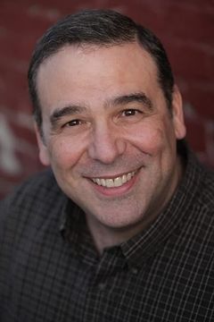 Rick Zieff interpreta Additional Voices (voice)