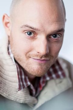 David Haysom interpreta Lars Hensel