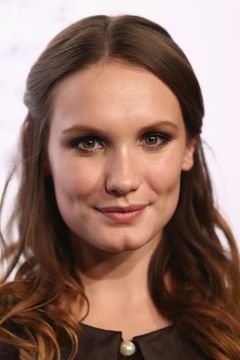 Ana Girardot interpreta Juliette